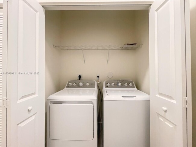 Building Photo - 4536 NW 83rd Pky