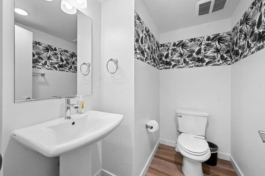 Bathroom - 322 Ford Rd