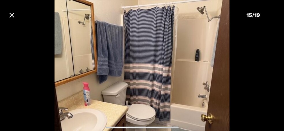 Building Photo - 216 S Franklin Ave