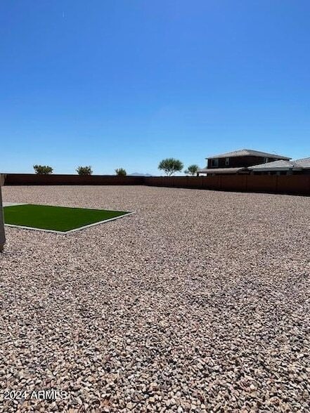 Building Photo - 2085 E Wetleaf Pl