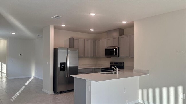 Building Photo - 2948 Waterlily Wy