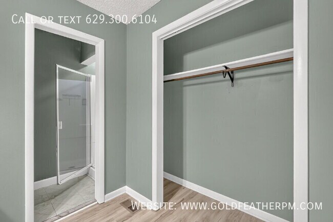 Building Photo - 2901 High Rigger Dr