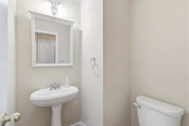 Building Photo - 3199 Liberty Commons Dr NW