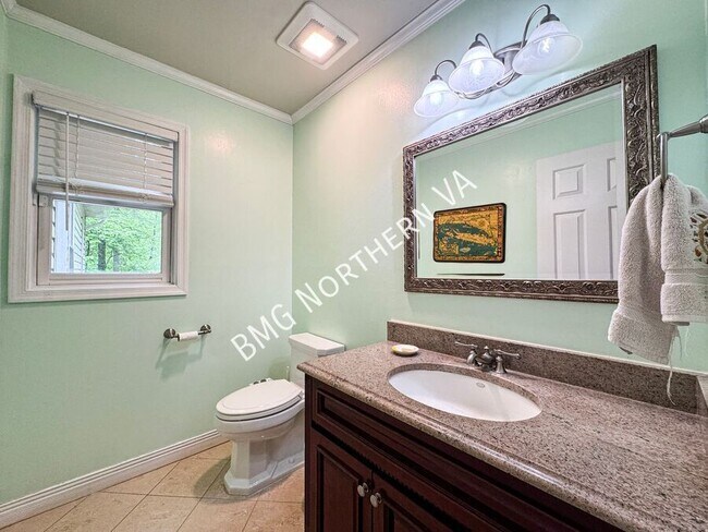 Building Photo - 4800 Occoquan Overlook