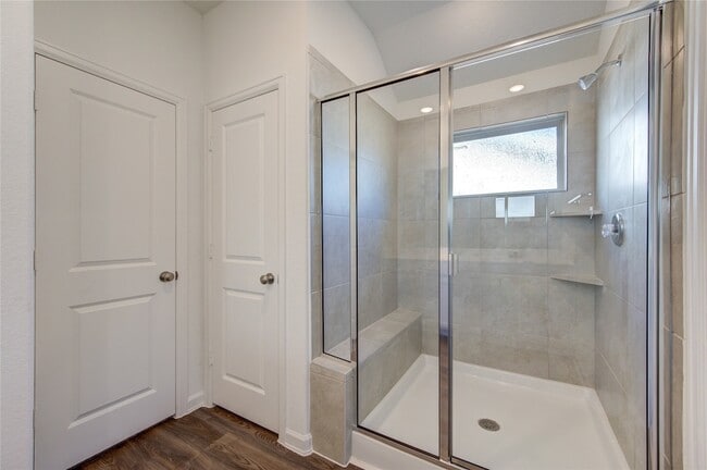 Building Photo - 5419 Tourmaline Wy