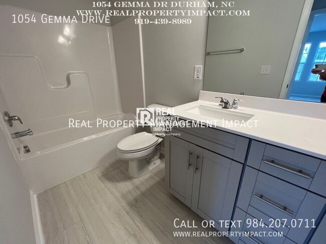 Building Photo - 1054 Gemma Dr