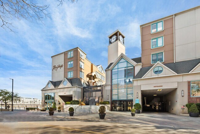 Building Photo - 600 Harbor Blvd