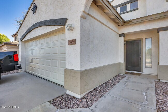 Building Photo - 17435 W Saguaro Ln