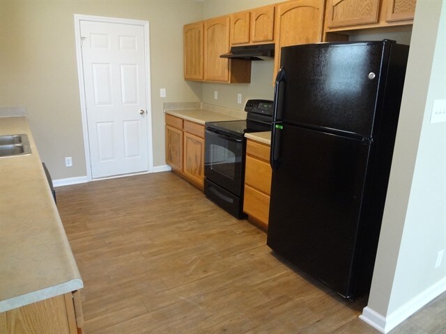 Building Photo - 4648 Birmingham Drive