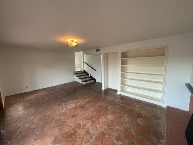 Building Photo - 13161 Shalimar Pl