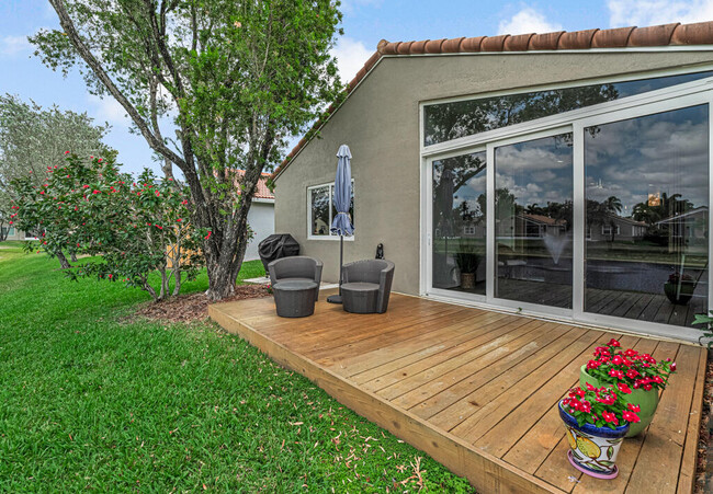 Building Photo - 9725 Cherry Blossom Ct