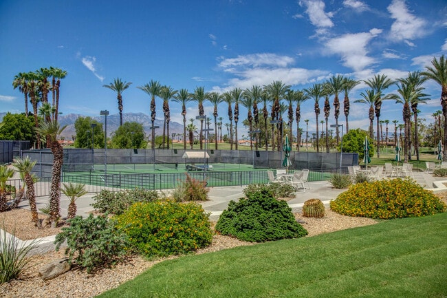 Building Photo - 113 Vitoria Ln