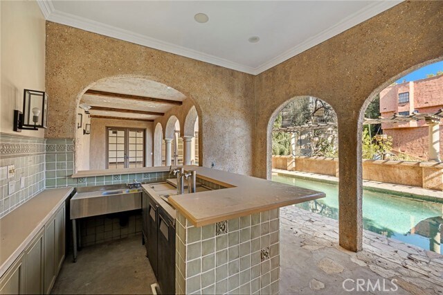 Building Photo - 1316 Beverly Grove Pl