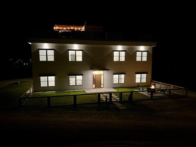 Building Photo - 11511 Mockingbird Hill