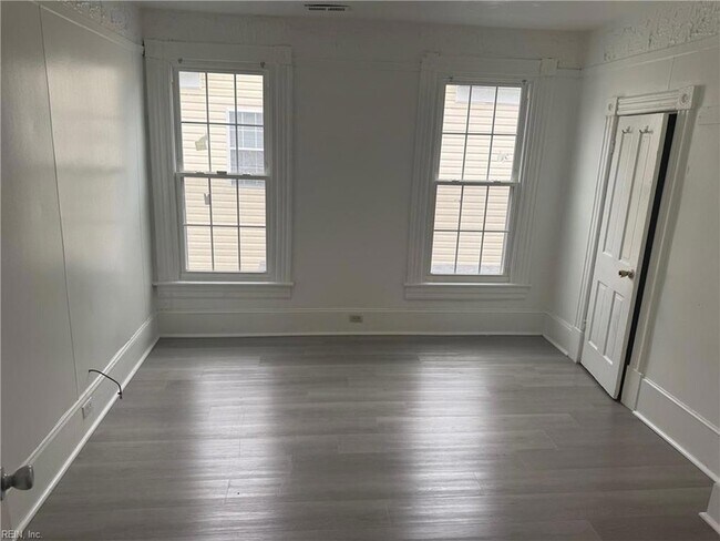 Building Photo - 1313 23rd St