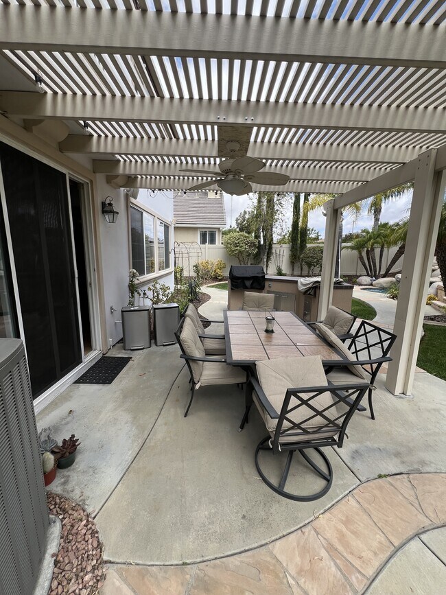 Building Photo - 42251 Harwick Ln