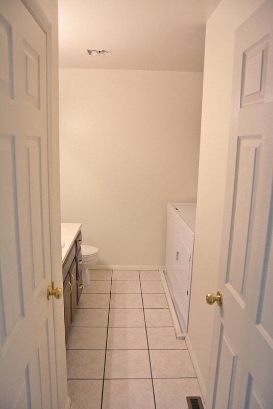 Building Photo - 1867 N 840 W