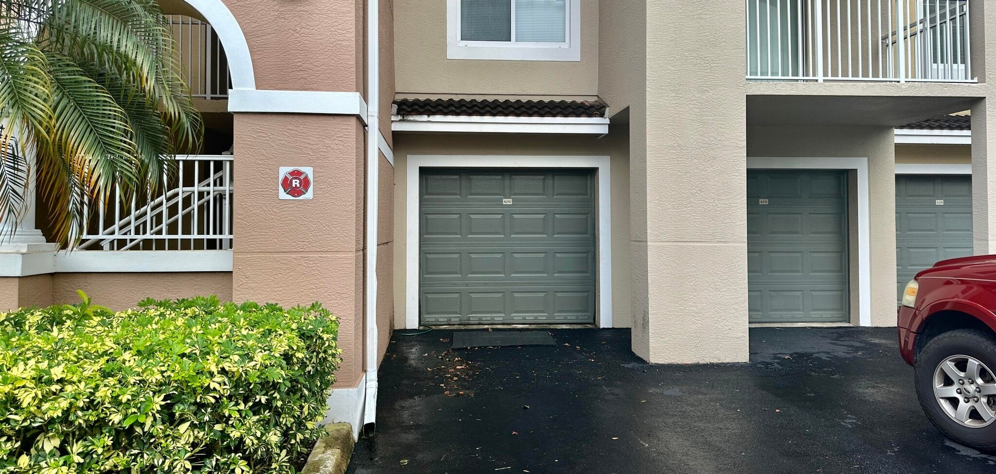 Building Photo - 6530 Emerald Dunes Dr