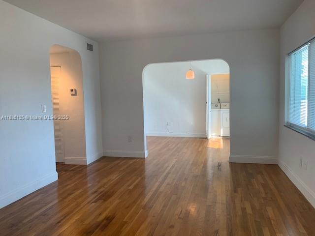 Building Photo - 7207 Bay Dr