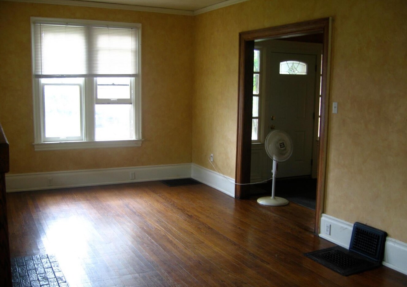 Building Photo - 219 N Normal St