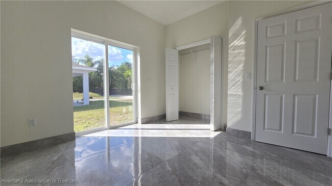 Building Photo - 1475 Las Villas Blvd