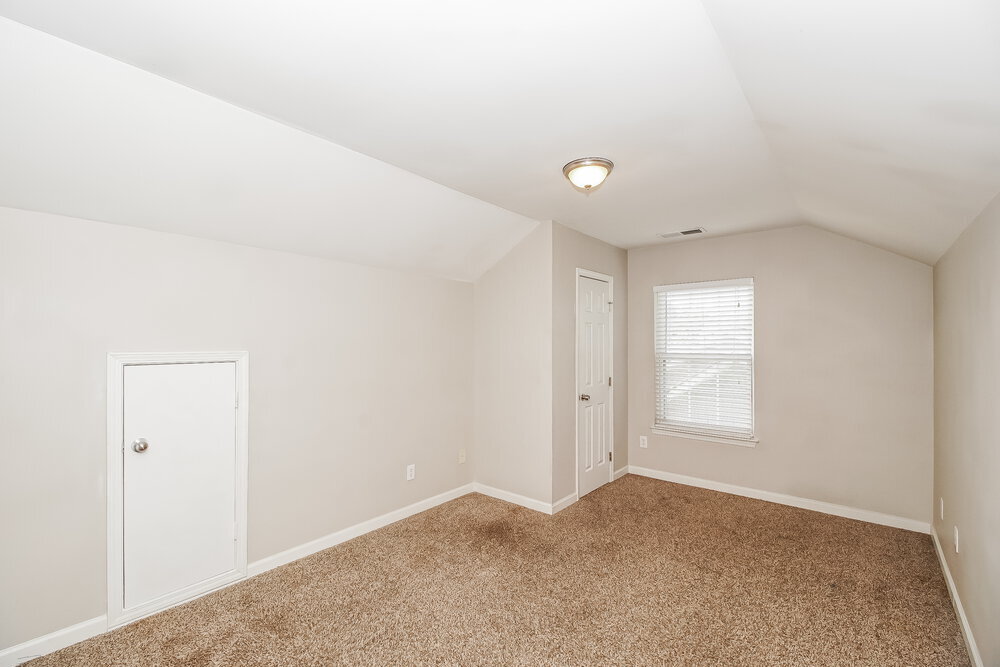 Building Photo - 11430 Northwoods Forest Dr