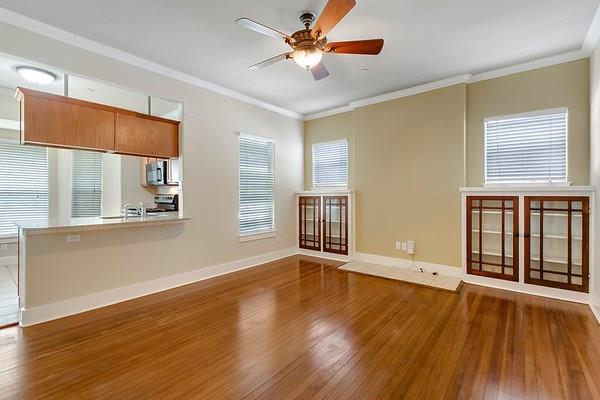 Building Photo - 508 Elmwood Pl