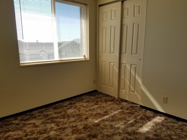 Building Photo - 1830 Idaho St