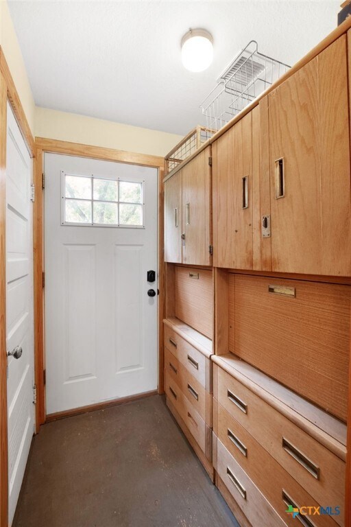 Building Photo - 21702 Farm to Market 580