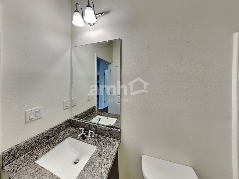 Building Photo - 11617 Pace Bend Ct