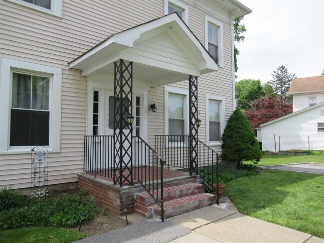 Building Photo - 26 Wing Ave