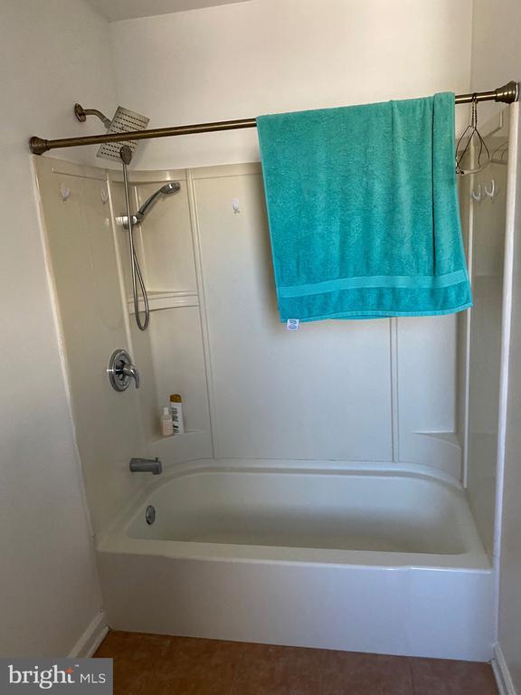 Building Photo - 607 Berkley St