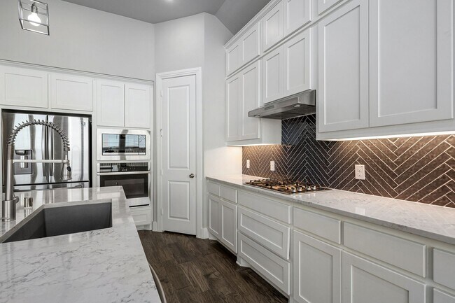 Building Photo - 2917 Saltwood Ct
