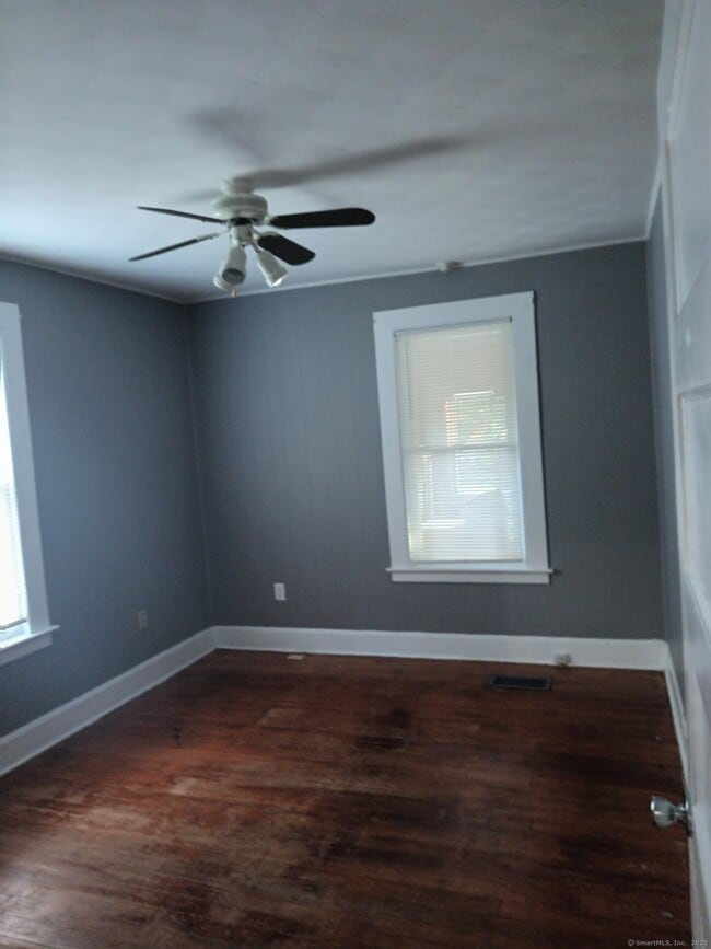 Building Photo - 50 Newington Ave