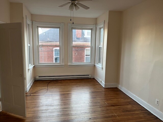 Building Photo - 427 N Locust St