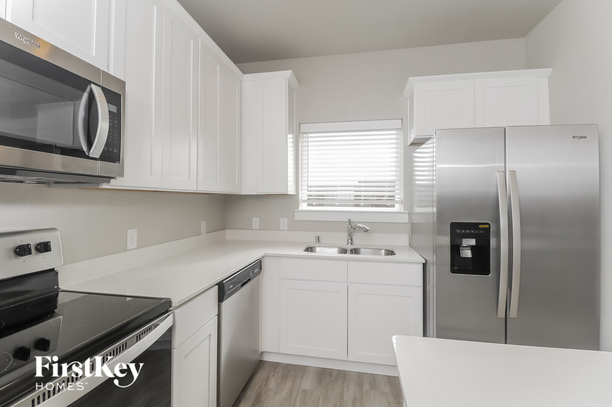 Building Photo - 340 Niki Dr