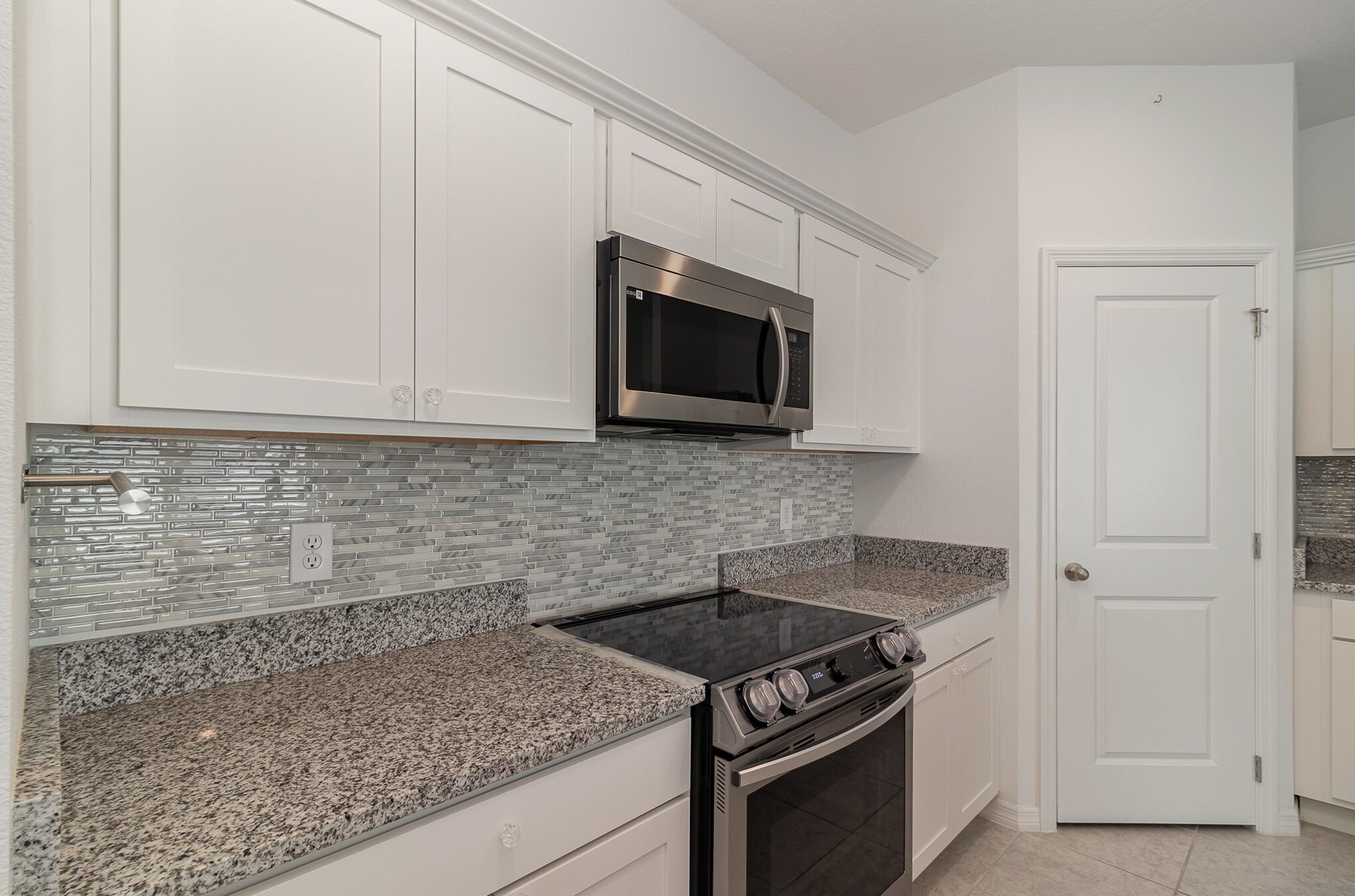 Building Photo - 5876 Bovine Dr