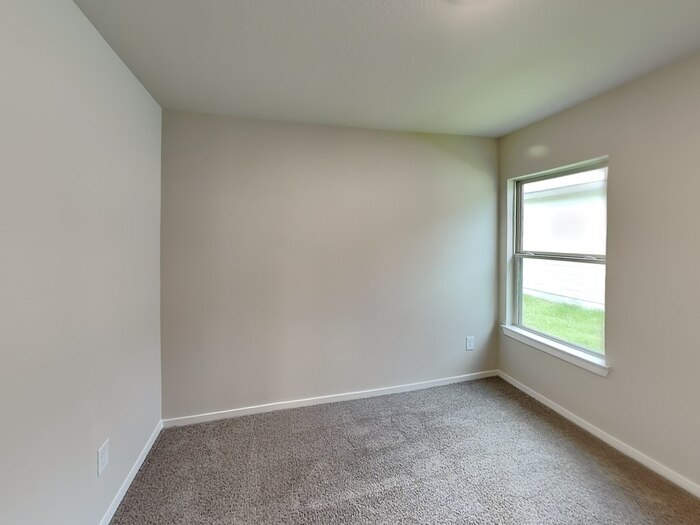 Building Photo - 17331 Ridge Dr