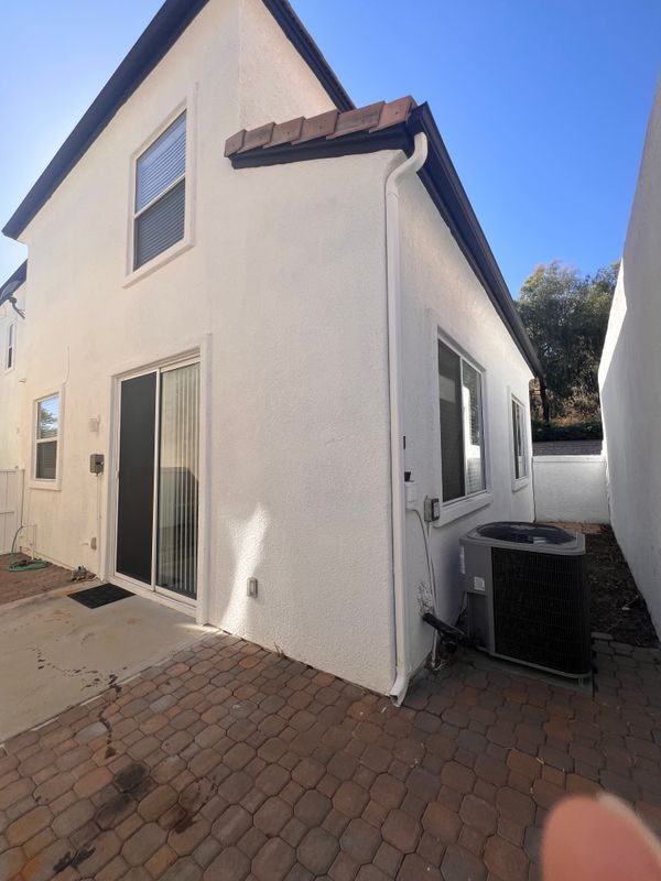 Building Photo - 27934 Crown Ct Cir