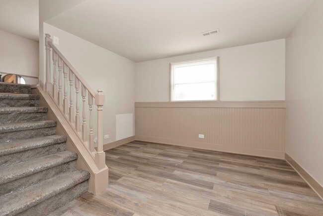 Building Photo - 836 Lily Cache Ln