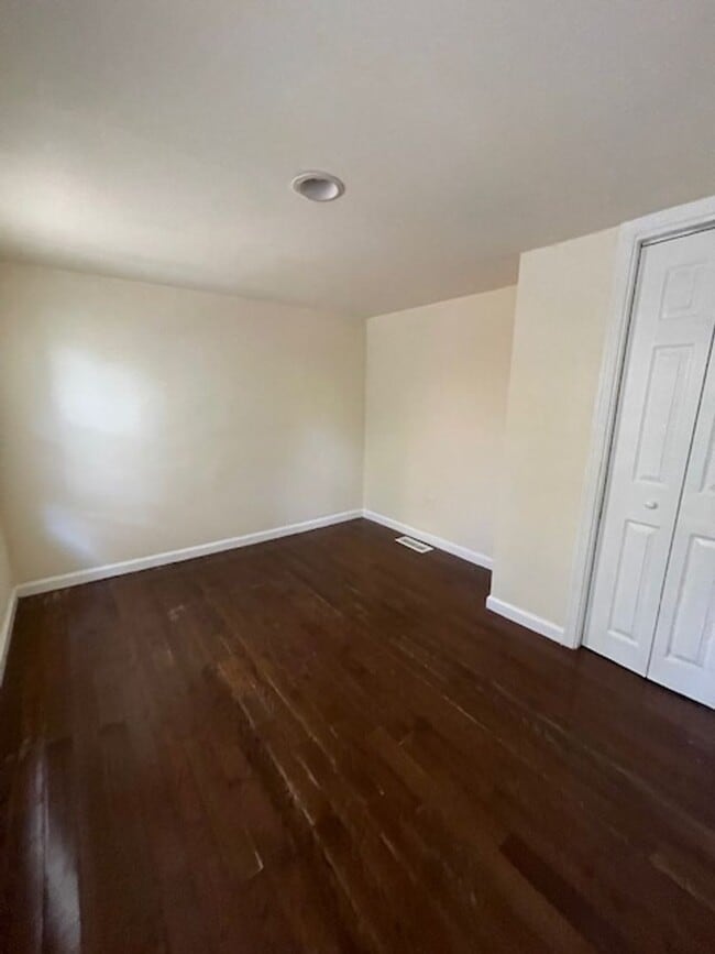 Building Photo - SINGLE FAMILY HOME IN TWINBROOK FOREST