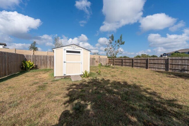 Building Photo - 1407 Brashear Ct