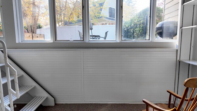 Building Photo - 28 White St