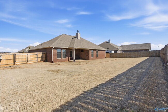 Building Photo - 133 Carleighfalls Dr