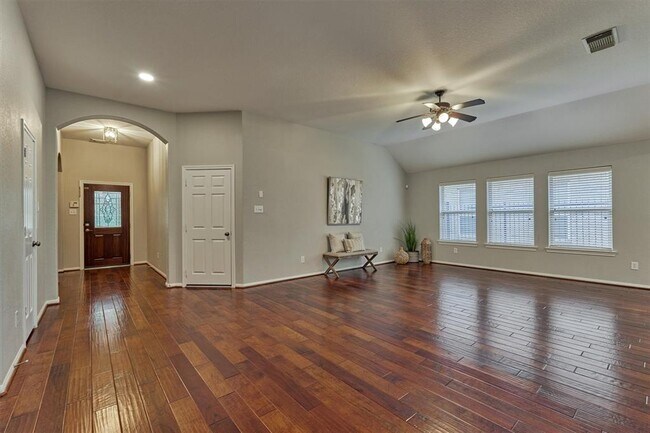 Building Photo - 59 Pleasant Point Pl