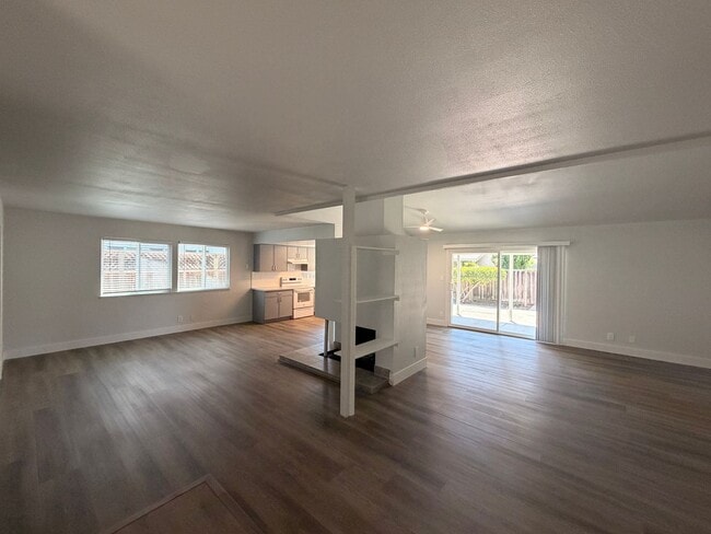 Building Photo - 278 El Portal Way