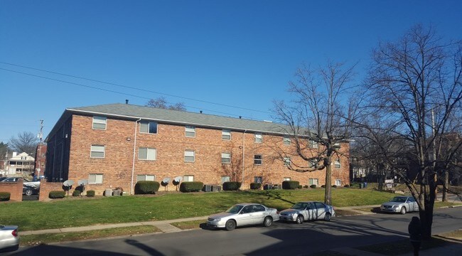 Primary Photo - 220 E Lane Ave