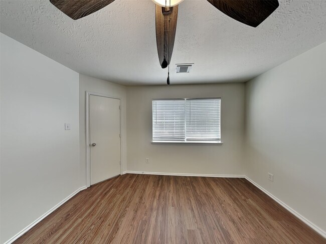 Building Photo - 24518 Cypresspark Glen Ln