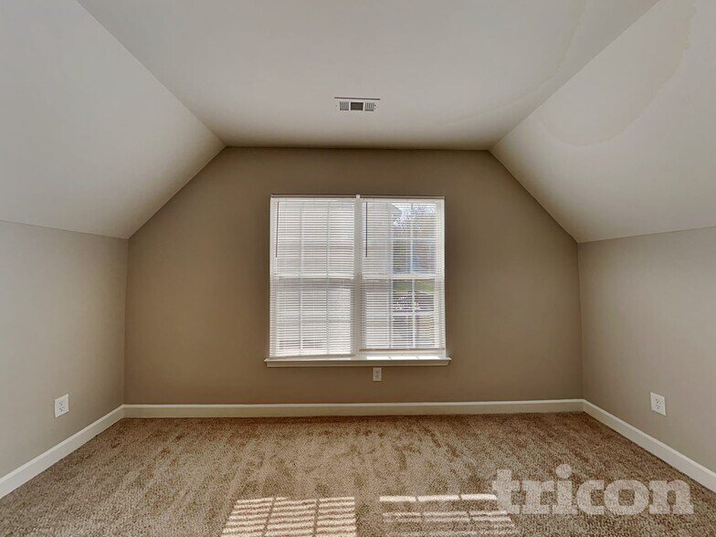 Building Photo - 3521 Dashiel Dr