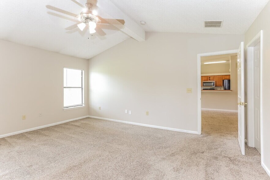 Building Photo - 925 Plumbridge Ct